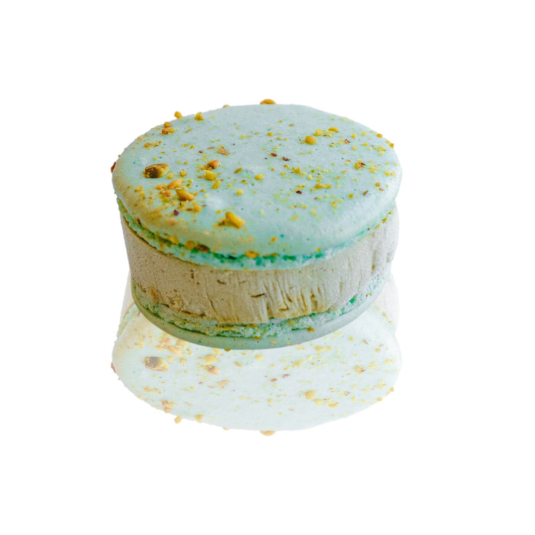 pistachio macaron ice cream